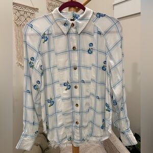 Free People XS White Blue Floral Grid Button Down Blouse Viscose, Fits a small